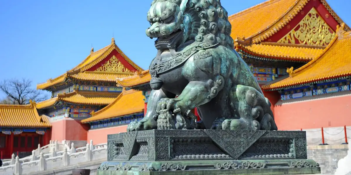 Dragon: Characteristics of the Chinese Zodiac Sign in Astrology Dragon: Characteristics of the Chinese Zodiac Sign in Astrology